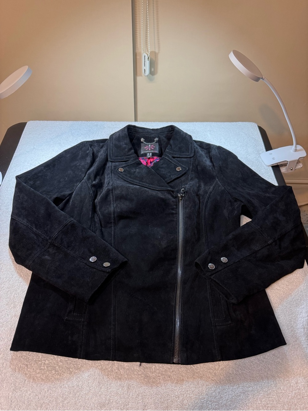 Isaac Mizrahi Live Black Suede Asymmetrical Zip Women's Jacket. Size 16